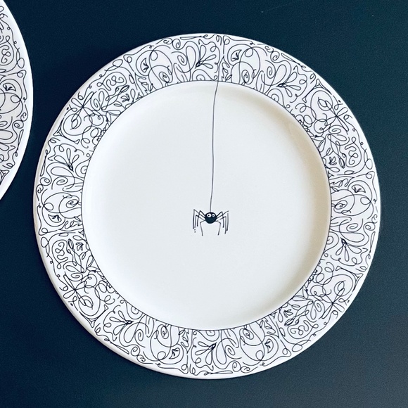 Two Halloween Dessert Plates - Spider and Bats - Picture 4 of 7